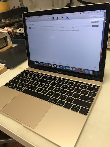 Eazy Computers & iPhone Repair - Chinatown