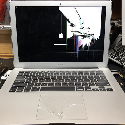 Techtronics iPhone Laptop and Macbook Repair
