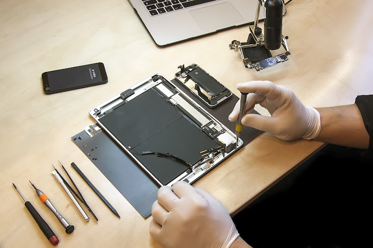 The Fix - Phone Repair, Tablet Repair & Computer Repair Near Starbucks
