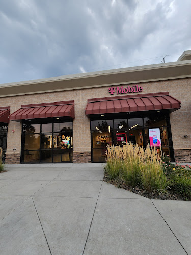 T-Mobile Experience Store