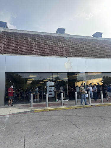 Apple University Park Village
