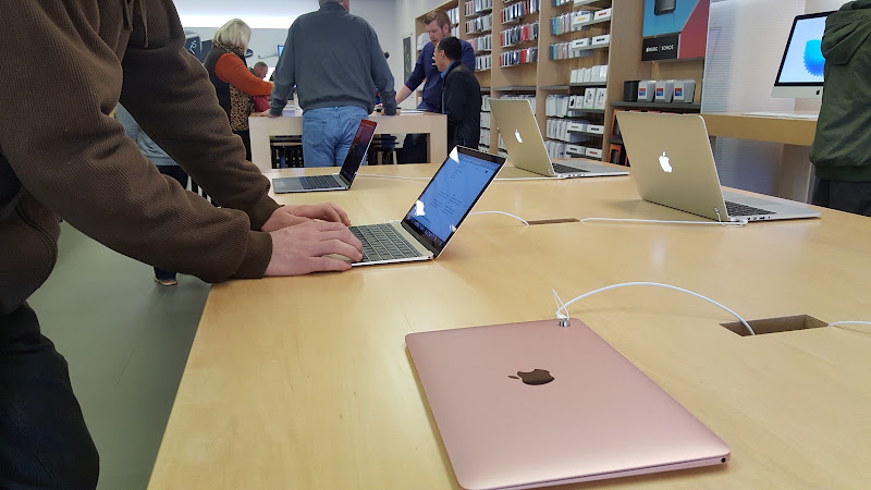 Apple Village Pointe