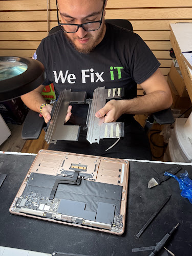 Apple iPhone Fix - Phones, Tablets & Computers Repair