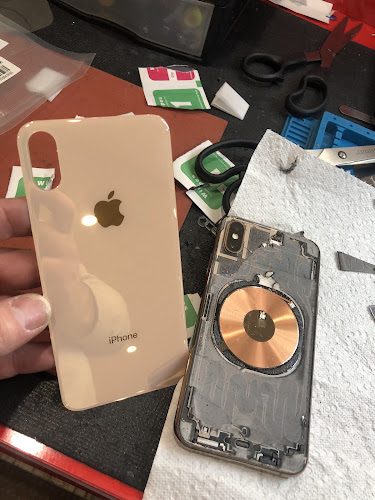 Ifixit Repair Center - Aurora Mall