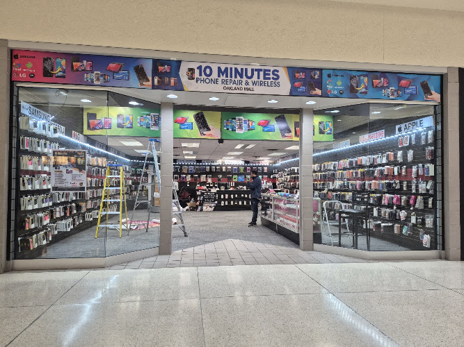 10 Minutes Phone Repair & Wireless Oakland Mall