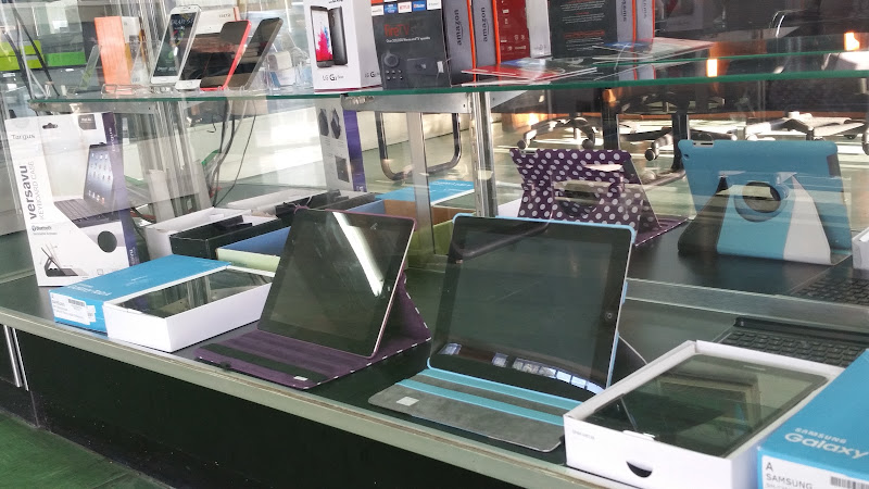AZ COMPUTERS & PHONE REPAIR