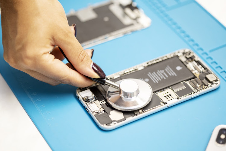 iPhone repair, MacBook repair ,iPad repair-Smart Fix