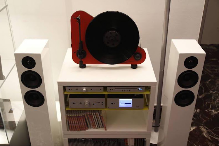 Rick's Electronics Boutique