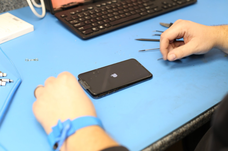 Batteries Plus Phone Repair