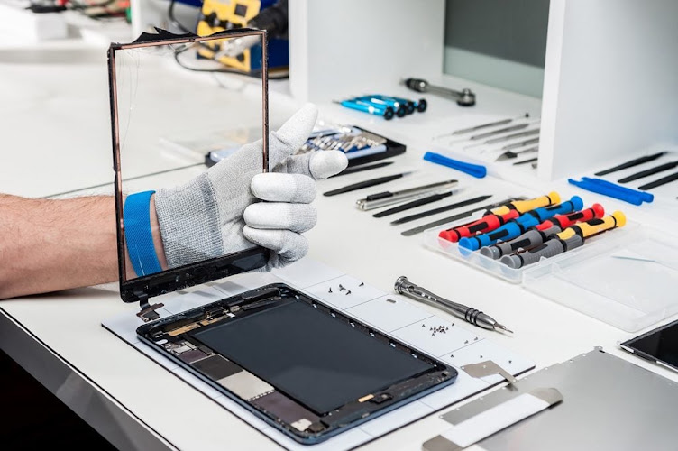 Gone Mobile Your #1 Phone Guys tech repair