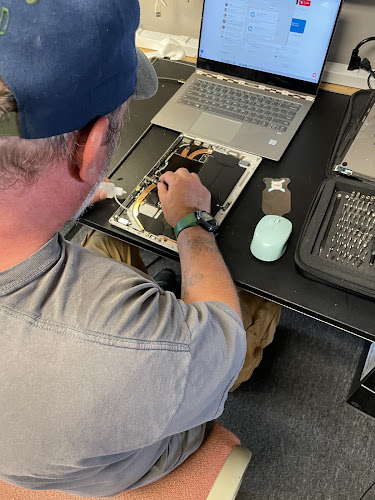 Mr Fix – Phones, Computers, & More
