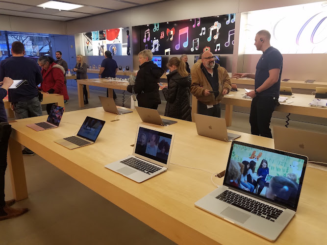 Apple Crocker Park