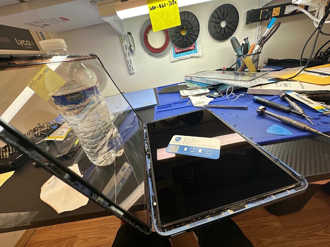 华人区爆屏维修中心Cell Phone Repair Center iPhone iPad Samsung三星 LG Motorola