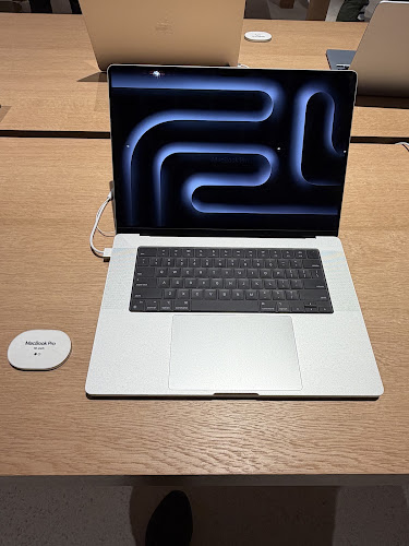Apple Downtown Detroit
