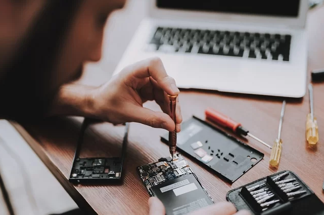 Cellular Hut - Phone, Tablet Repair Shop