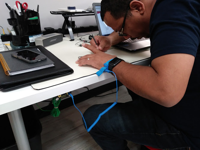 uBreakiFix - Phone and Computer Repair