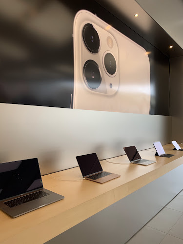 Apple The Promenade at Chenal