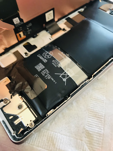 We Drive 2 U iPhone Android iPad Repair & Accessories