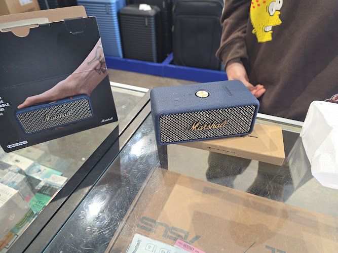 Port Electronics & Luggage